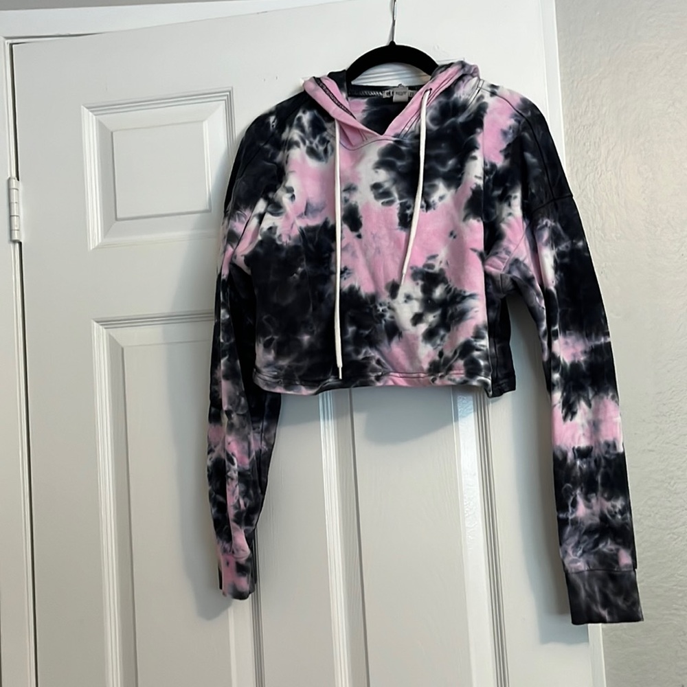 Tie dye crop hoodie 💜💙